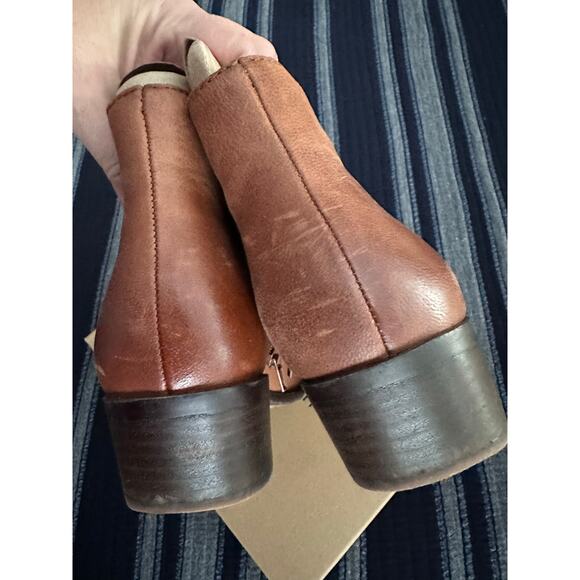 Lucky Brand Badhie Leather Ankle Cognac Boot Size 9 - Picture 14 of 14